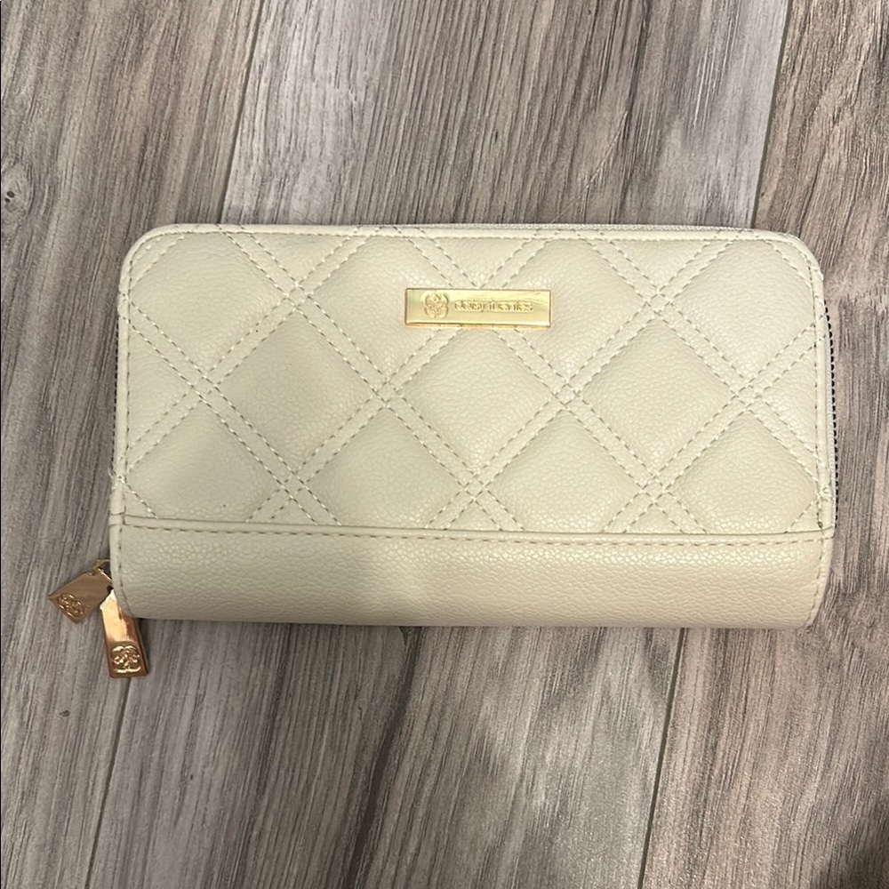 Cream and Gold Wallet Luxurious Design